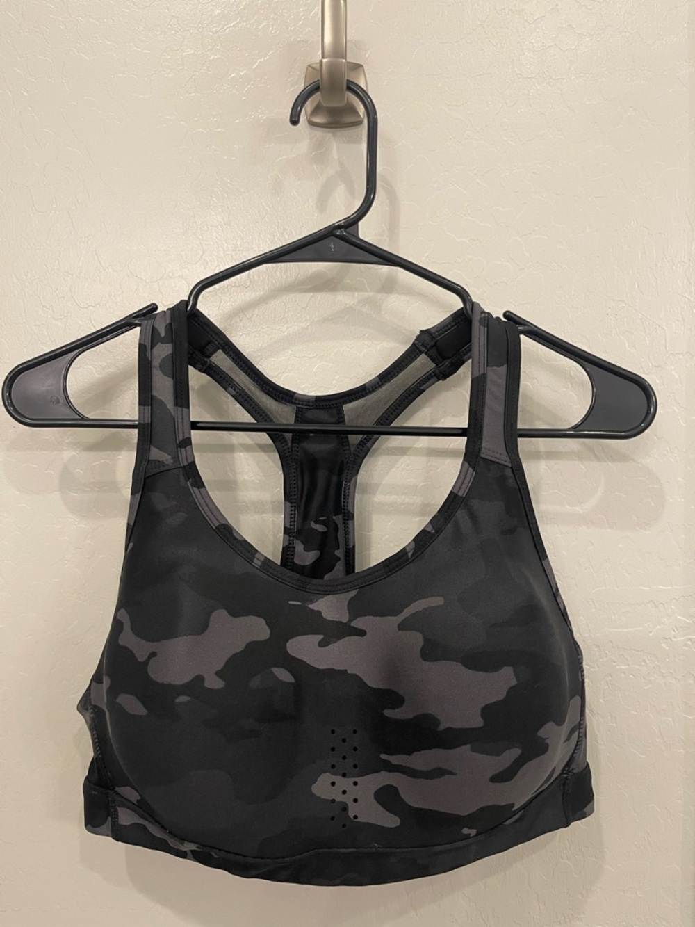 Avia Women's Black & Gray Camo Racerback Sports Bra